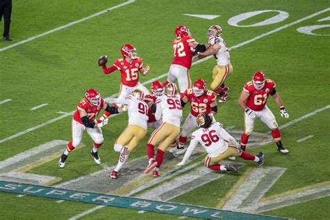 Super Bowl 2021 Vegas odds, point spread, money line, over under.